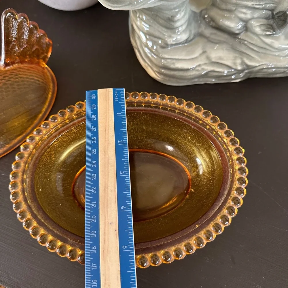 Unbranded vintage amber